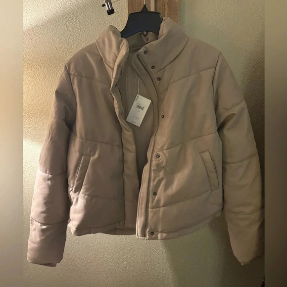 NWT Splendid Faux Leather Puffer M - Picture 5 of 11